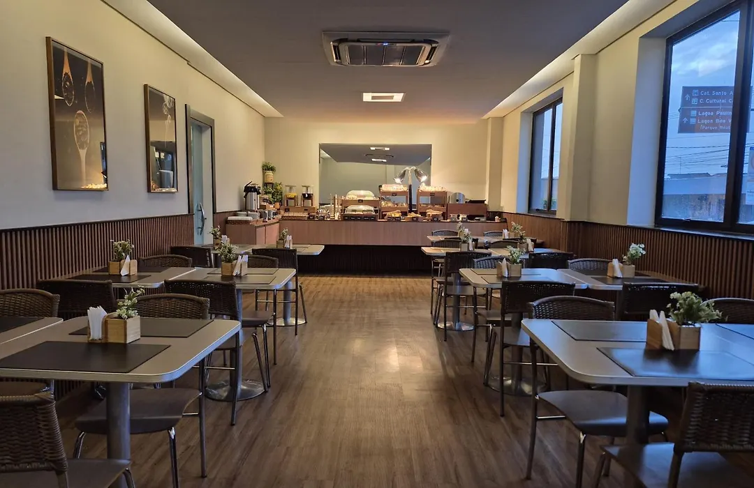 Real Hotel-1
