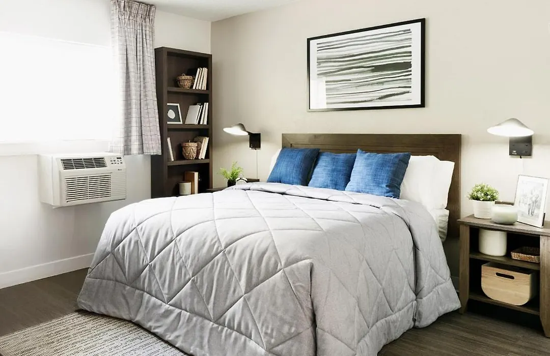 Intown Suites Extended Stay Clearwater Fl-1