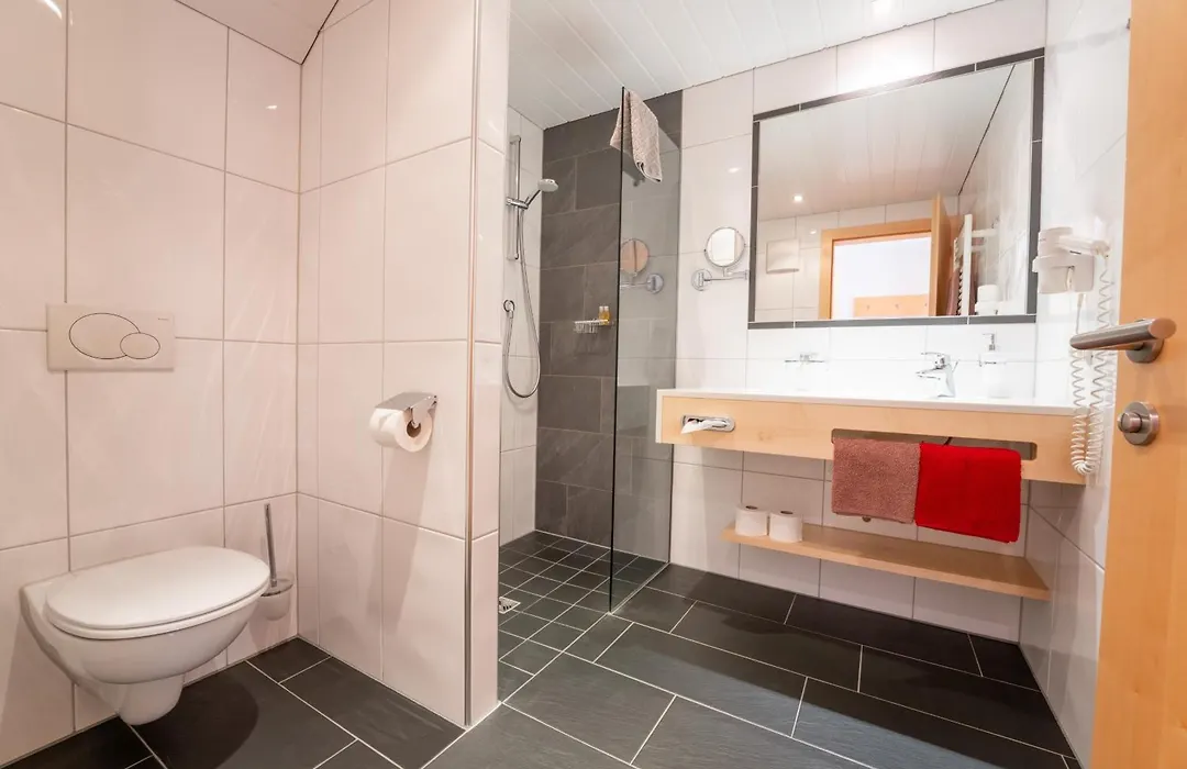 Hotel Garni Krumbach-1