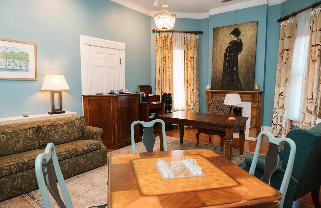 Burke Mansion-1