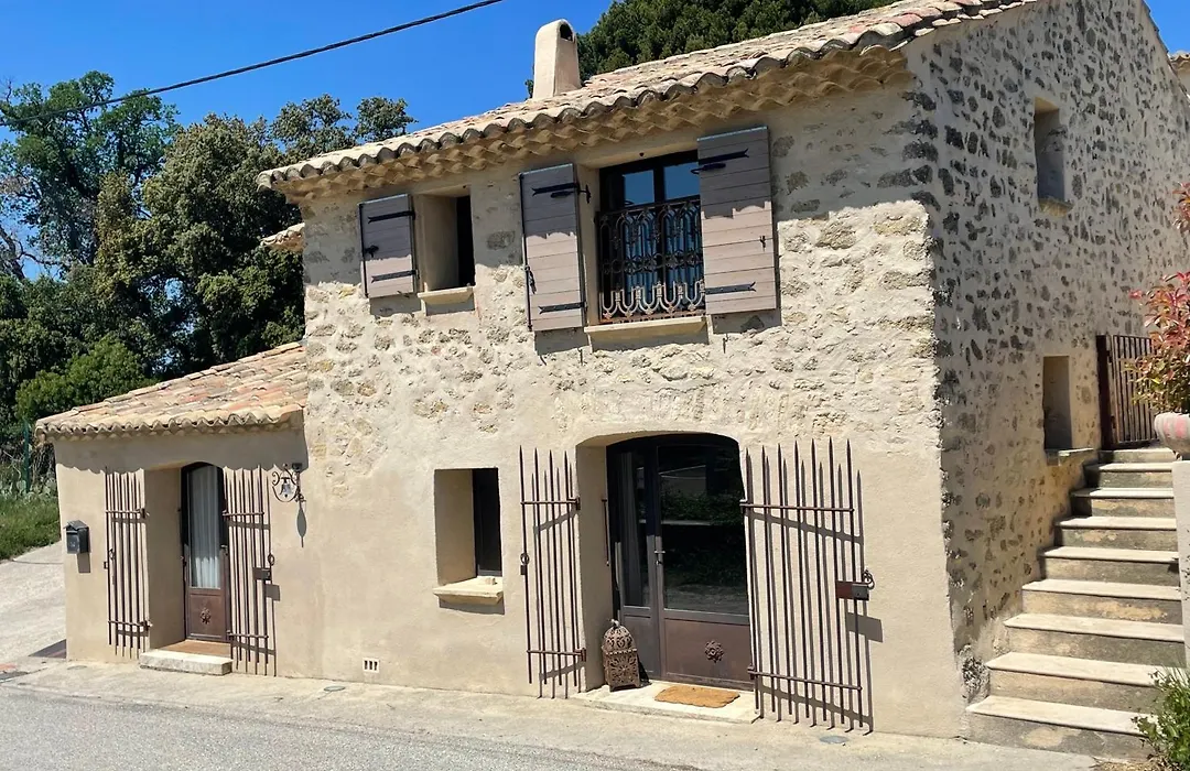 Côté Dentelles-1