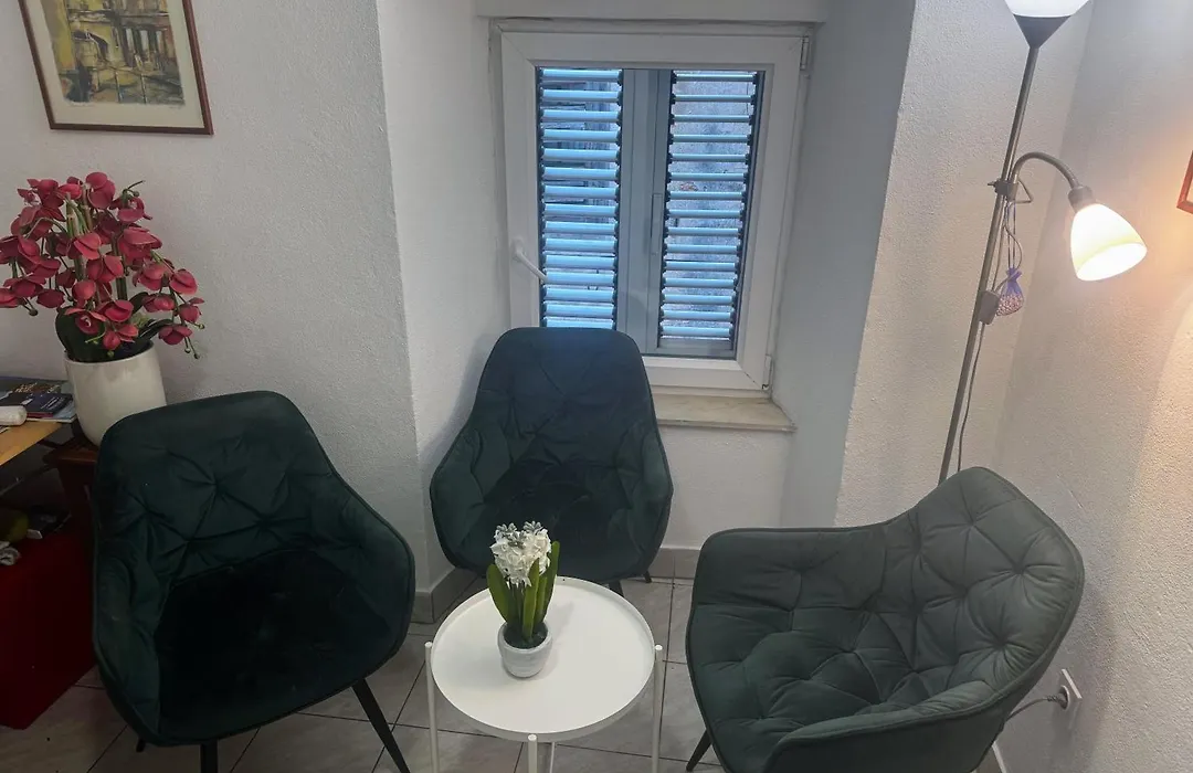Damira Rooms-1