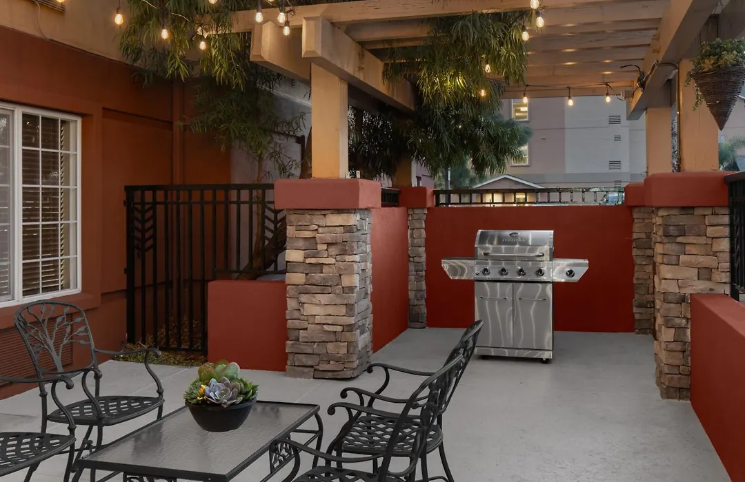 Larkspur Landing Extended Stay Suites Sacramento-1