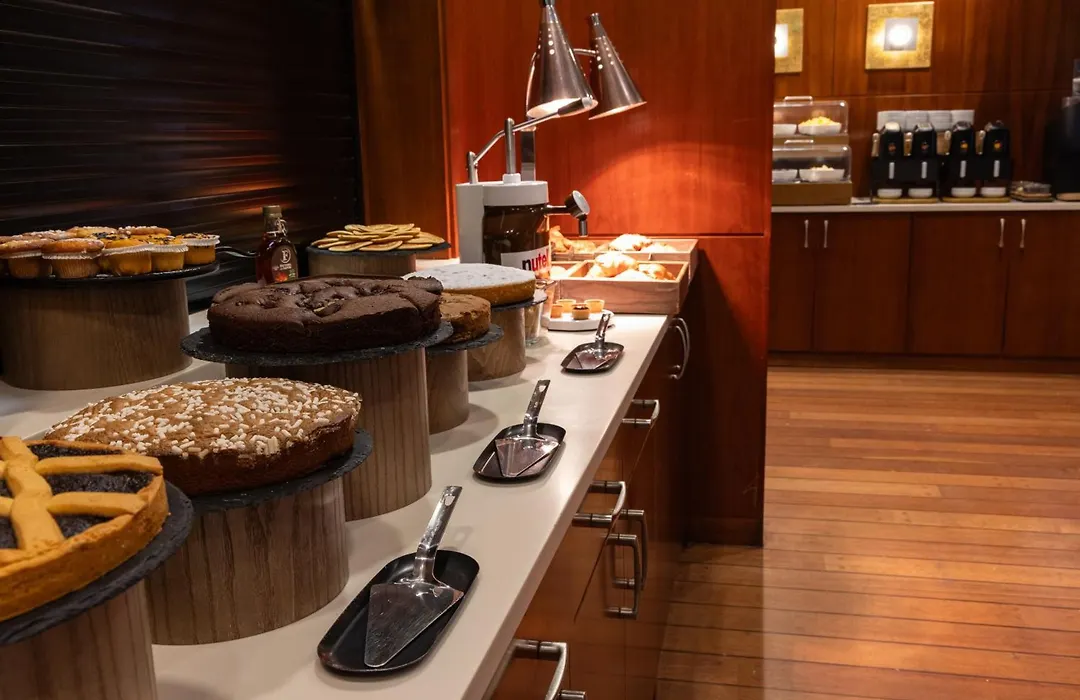 Holiday Inn Milan Garibaldi Station By Ihg-1