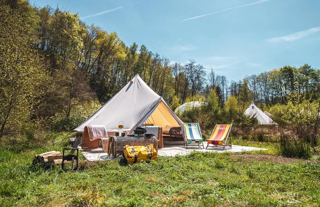 Daft Hotel & Glamping-1