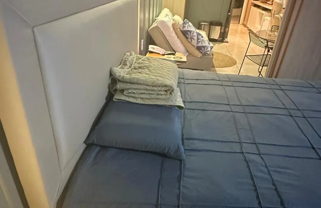 Flat em Hotel de Luxo beira mar da grife Ritz suítes com vista ampla para todo o mar da cruz das almas, jatiúca e ponta verde, com toda estrutura de um hotel lindo e arrojado, academia, piscina e muito mais, venha viver essa experiência incrível!-1