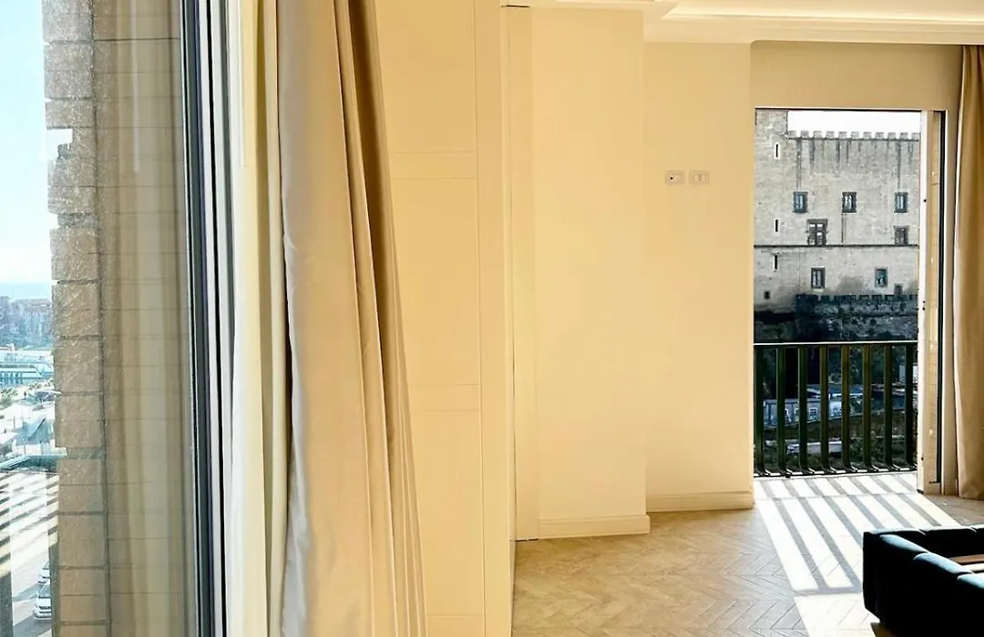 Tiffany & Babylon Luxury Stay-1