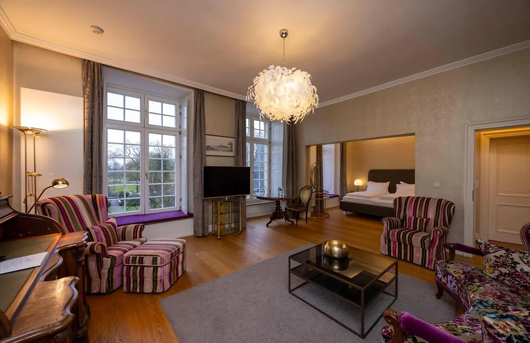 Hotel Schloss Wilkinghege-1