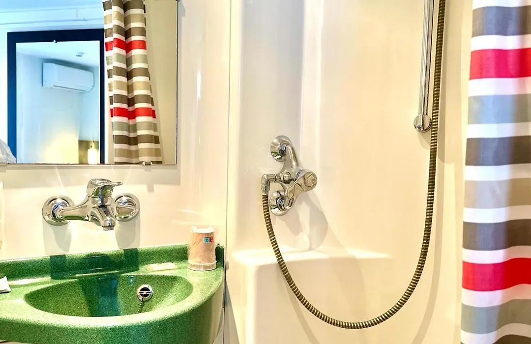 Fasthotel Reims-Taissy-1