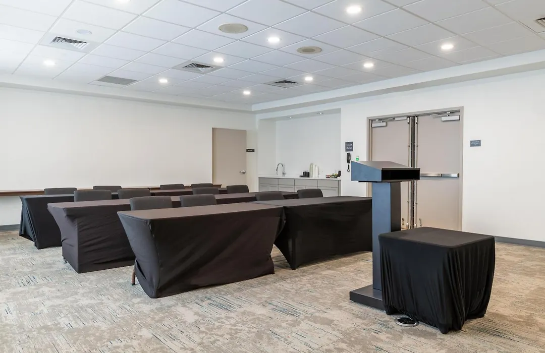 Hilton Garden Inn Portland Airport-1