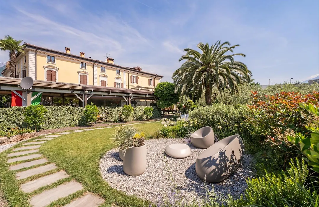 Residence Villa Degli Aranci-1