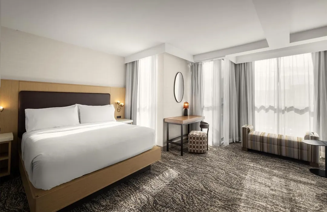 Embassy Suites By Hilton Cincinnati Northeast - Blue Ash-1