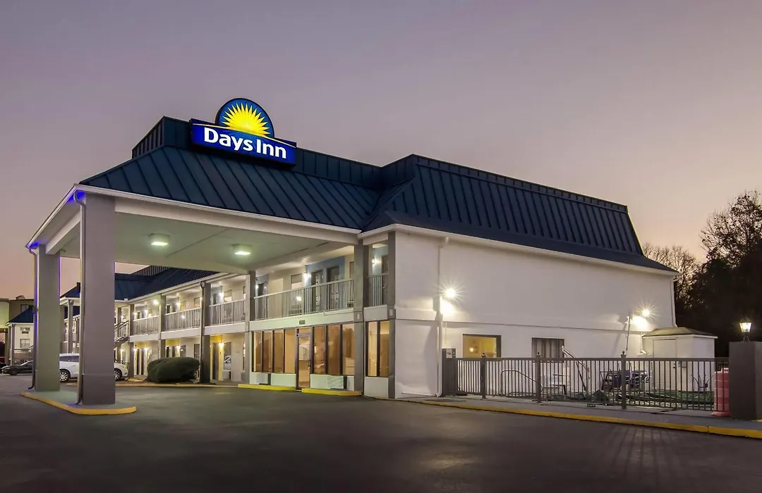 Days Inn By Wyndham Ocean Springs-1