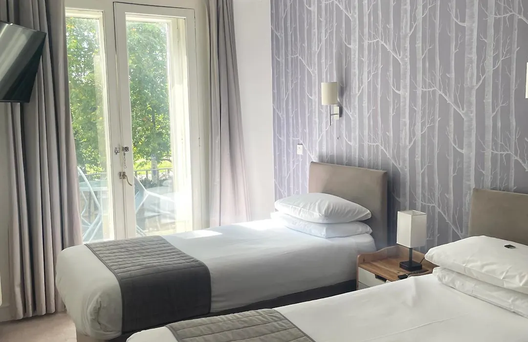 Hotel 63-1