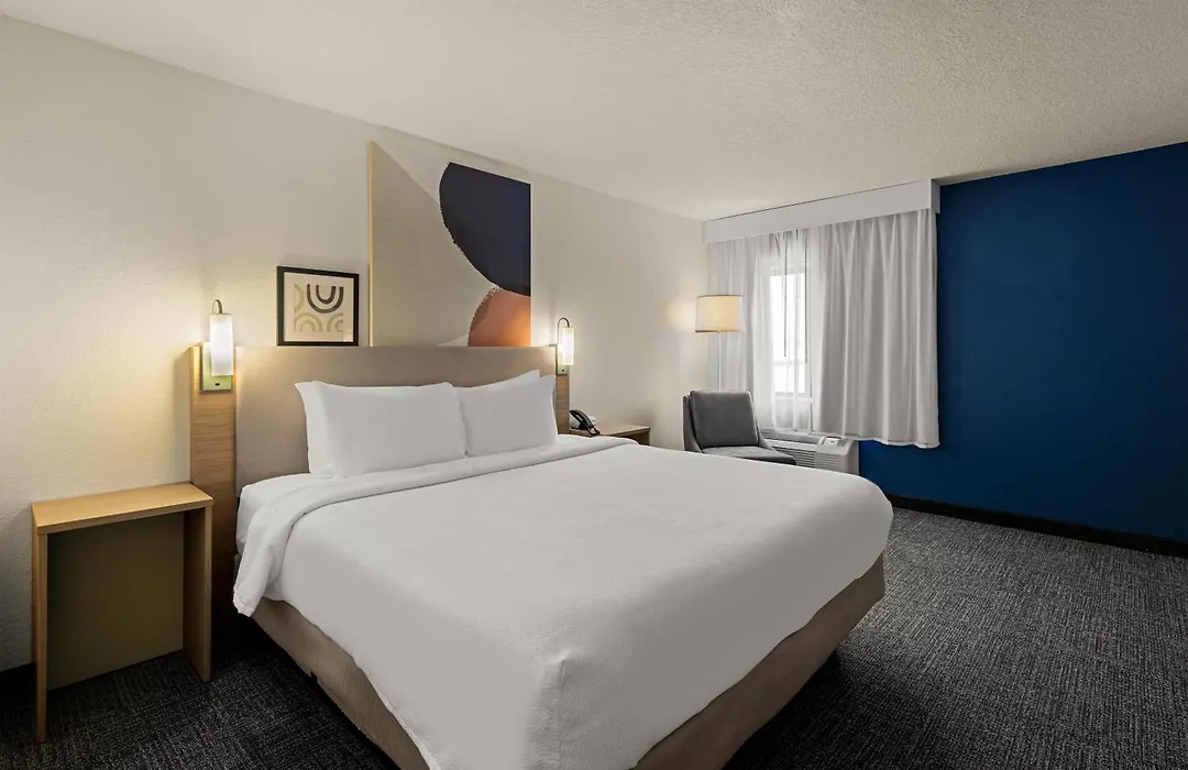 Spark By Hilton Fort Wayne-1