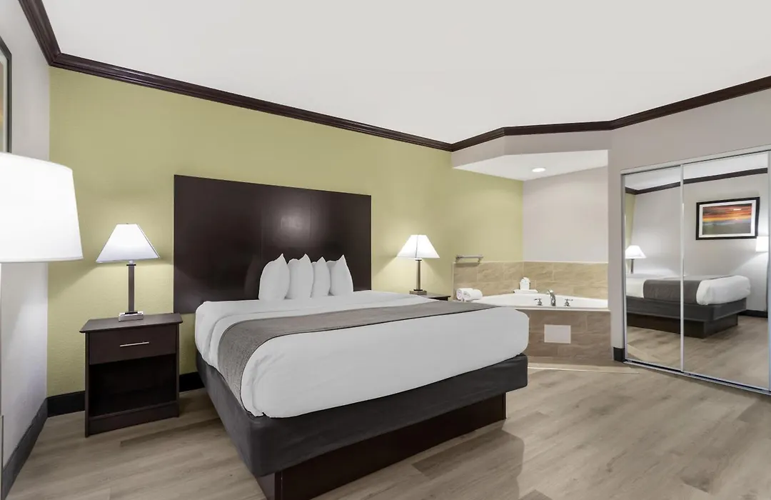 Best Western Asheville-Blue Ridge Parkway-1