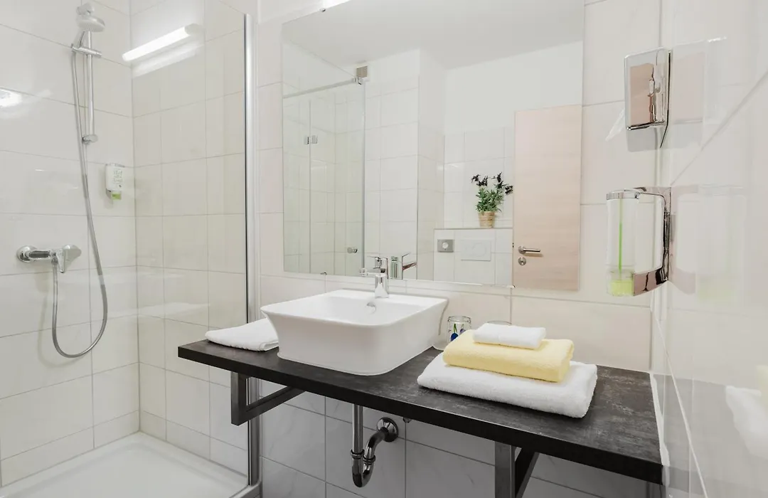 Contel Hotel-1