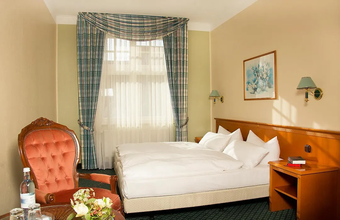 Hotel Kronprinz-1