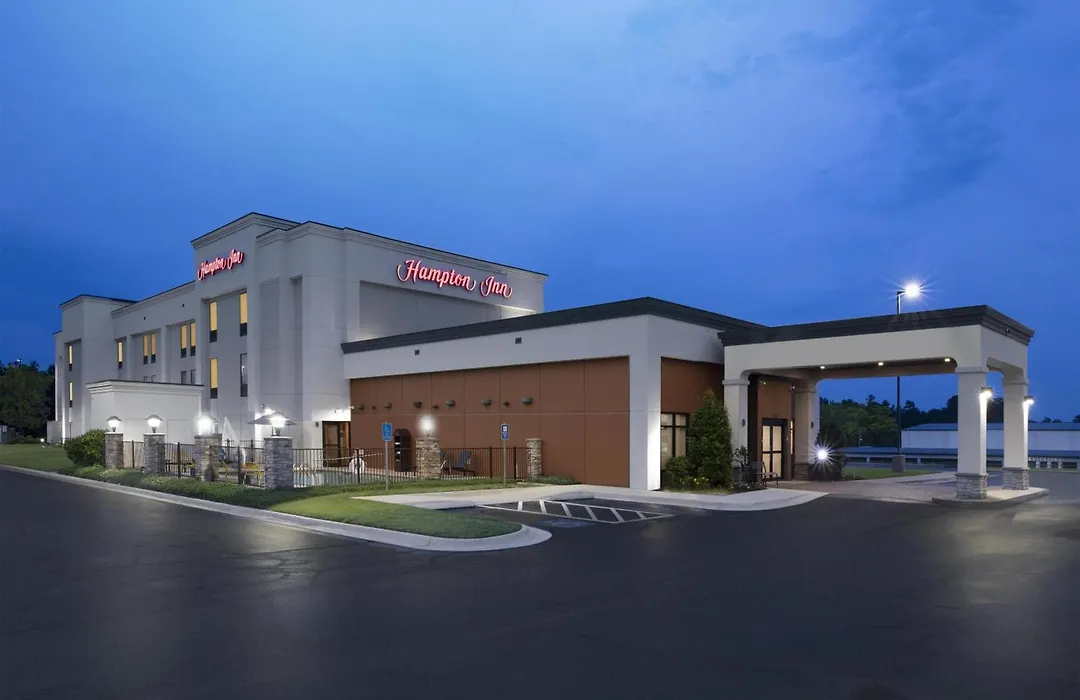 Hampton Inn Magnolia-1