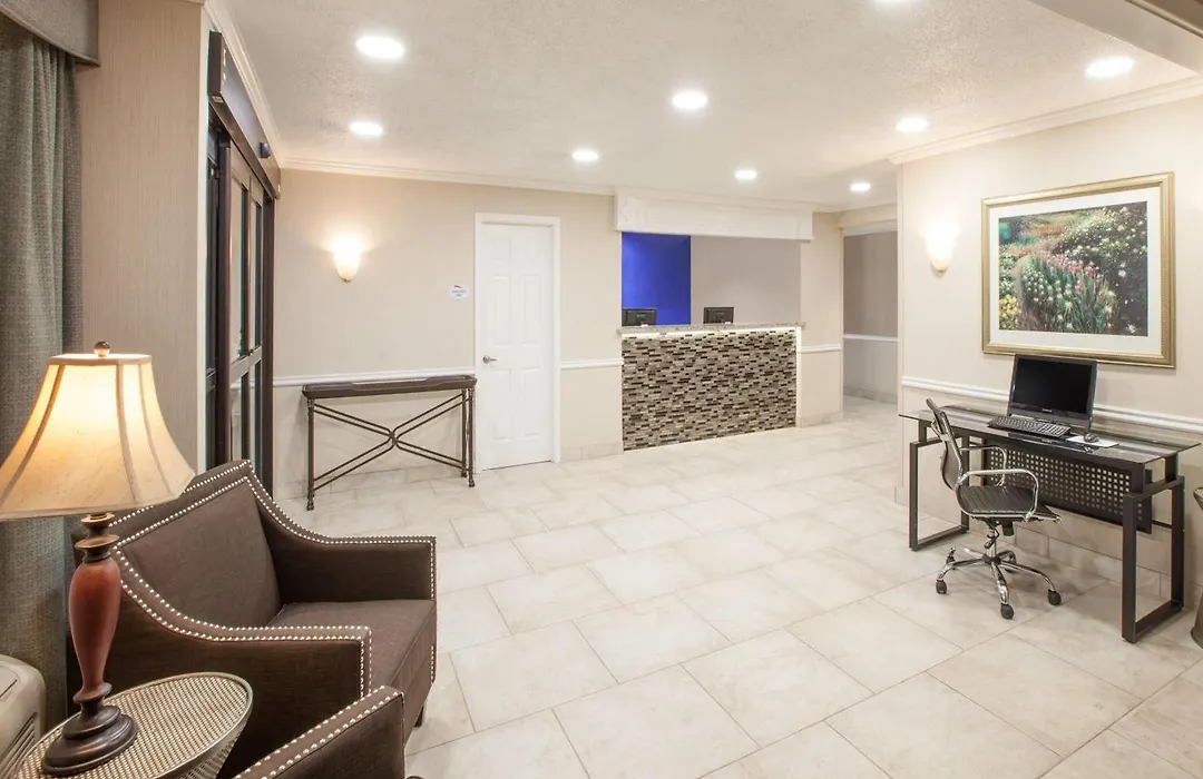 Baymont By Wyndham Texarkana-1
