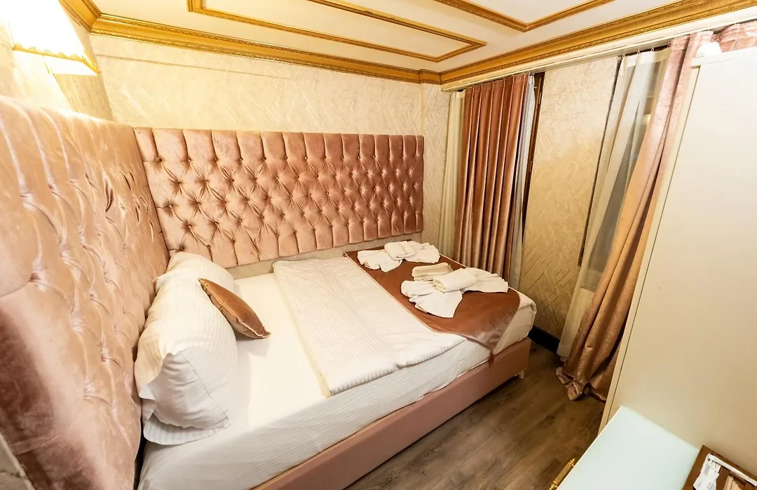 Diamond Royal Hotel-1