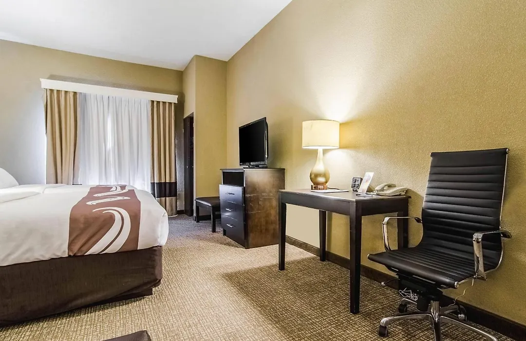 Quality Suites Graham - Burlington South-1