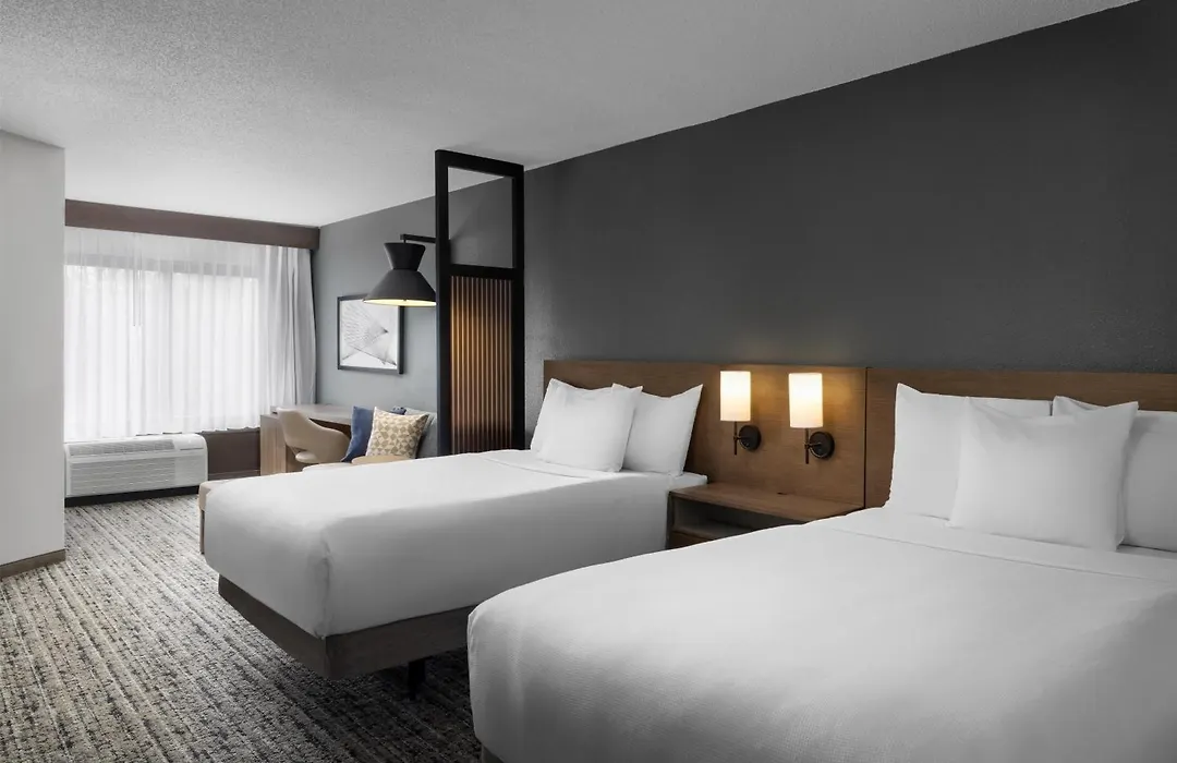 Hyatt Place Indianapolis Airport-1