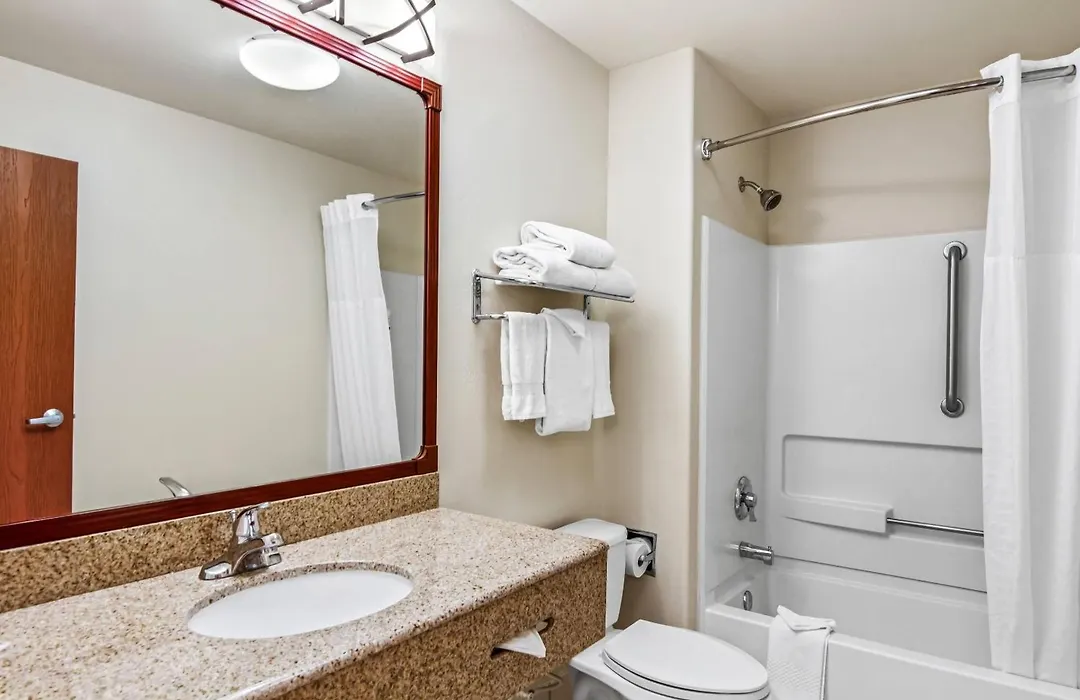 Quality Inn & Suites Vail Valley-1