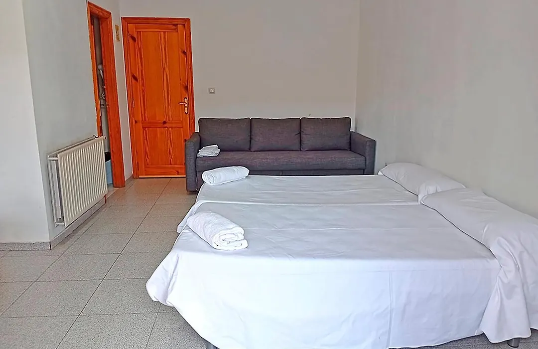 Hotel La Rueda-1