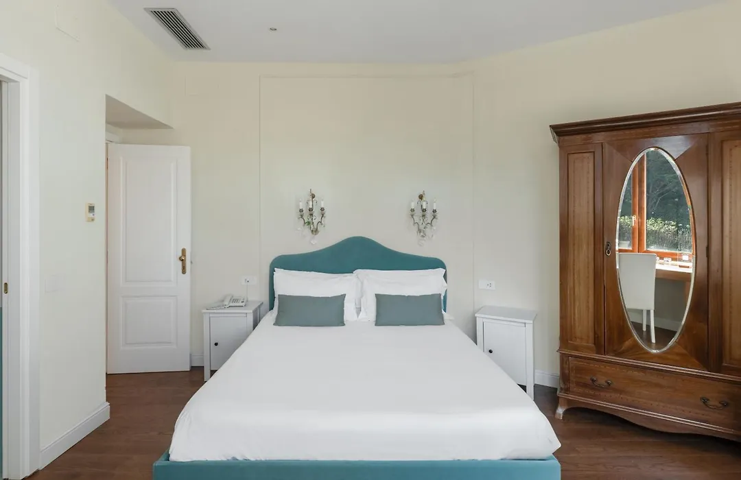 Experience Boutique Hotel - Villa Cimmino-1