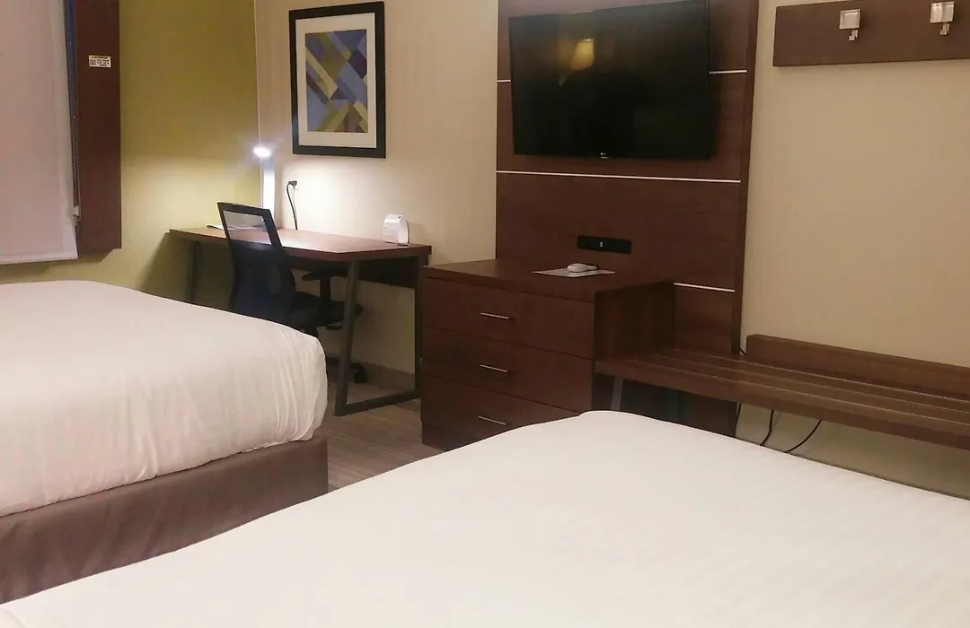 Comfort Inn & Suites Miami - Route 66-1