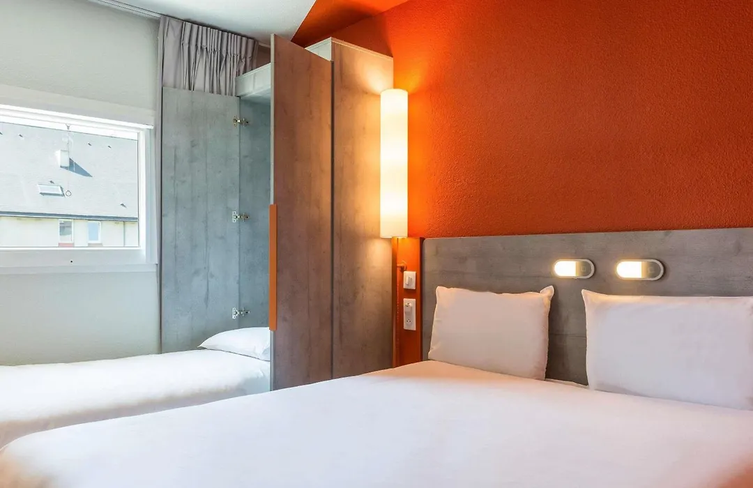 Ibis Budget Senlis-1
