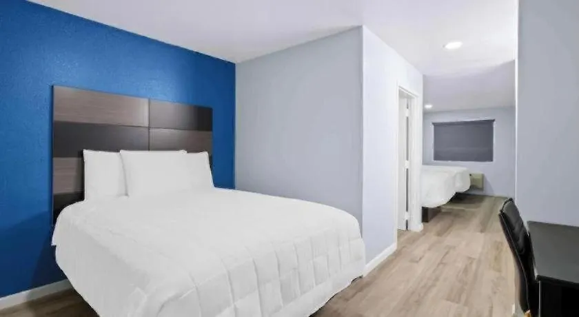 Americas Best Value Inn Gonzales-1