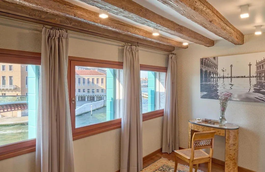 Hotel Santa Chiara-1