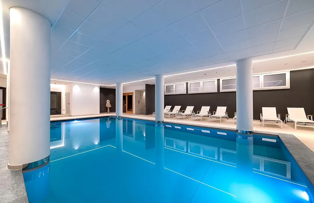 Hotel Shandranj-1