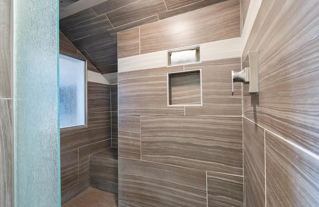 Cherry Tree Inn & Suites-1