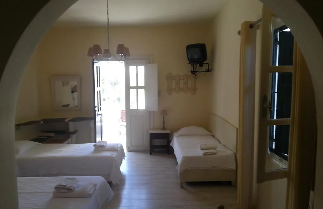 Studios&Suites Rania-1