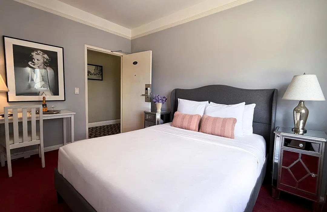 The Hotel Hollywood-1