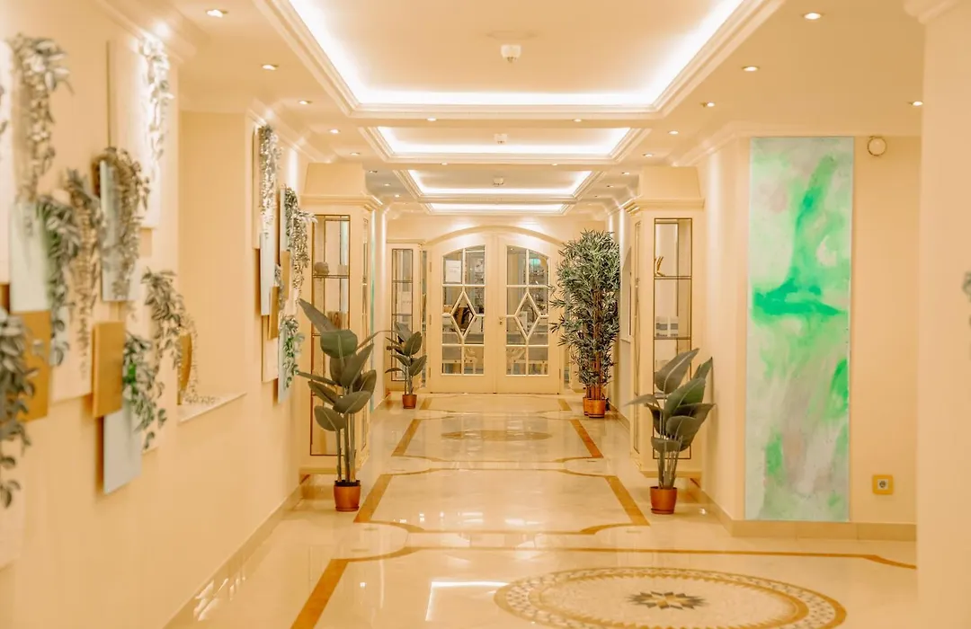 Rugard Thermal Strandhotel-1