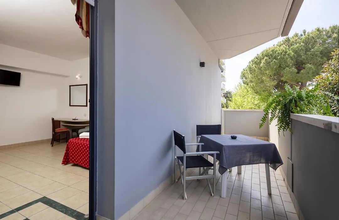 CASA MAJOR Hotel&Appartamenti CERVIA-1