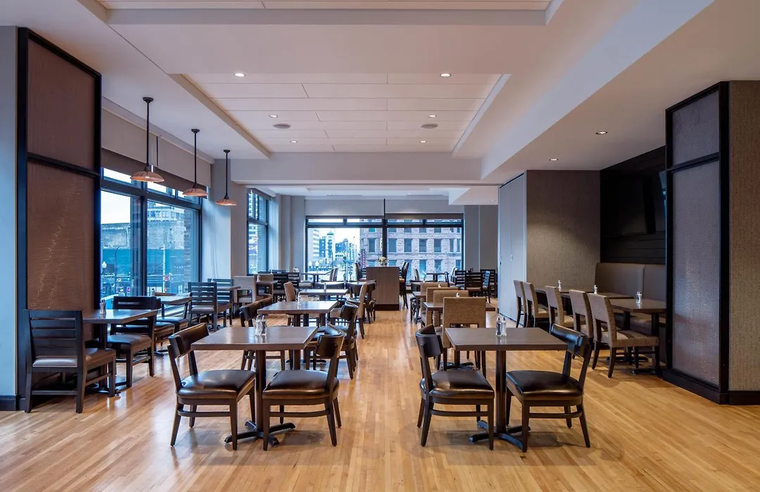 Embassy Suites By Hilton Minneapolis Downtown Hotel-1