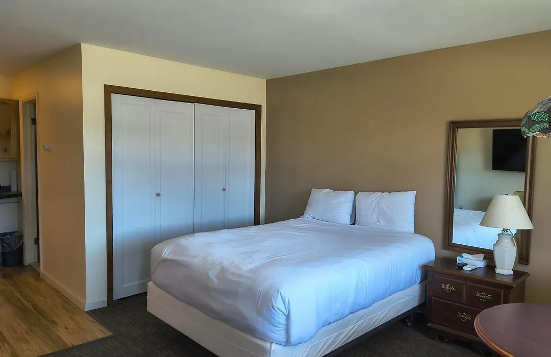 Sara Placid Inn & Suites-1