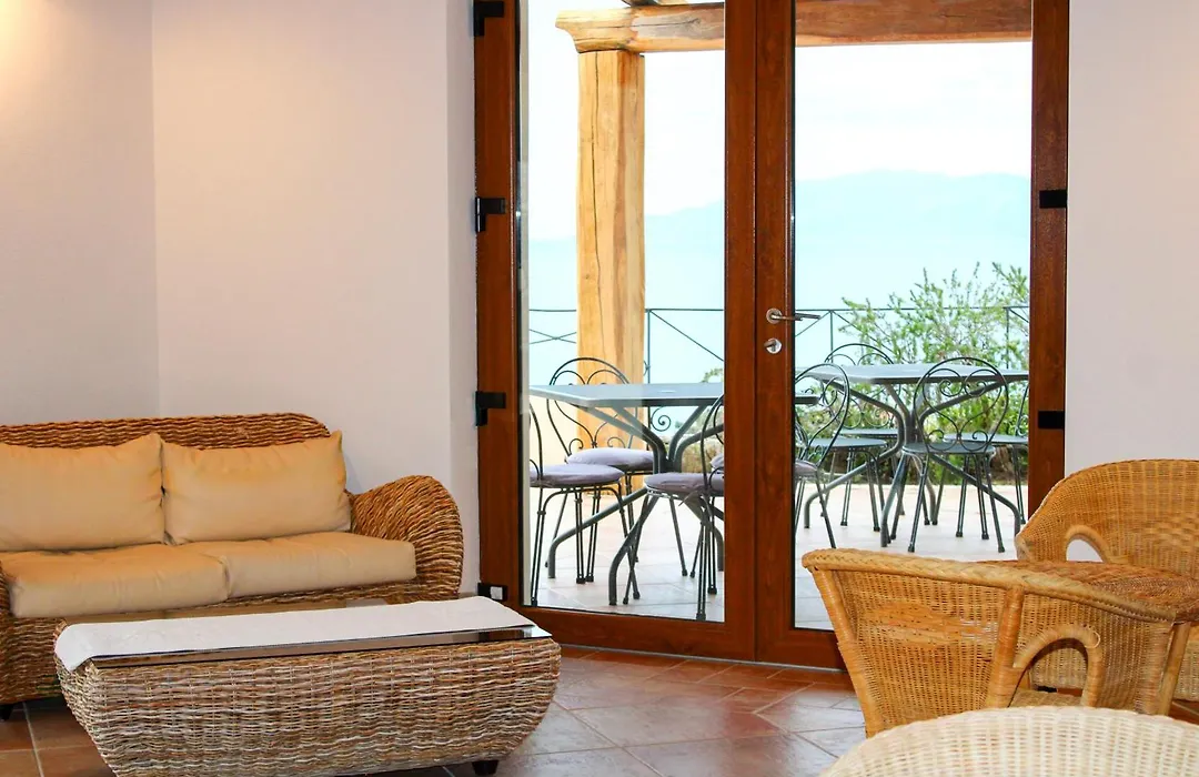 Hotel Villa Gustui Maris-1