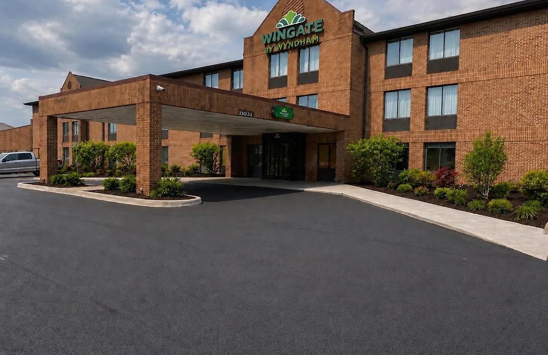 Wingate By Wyndham Livonia-1