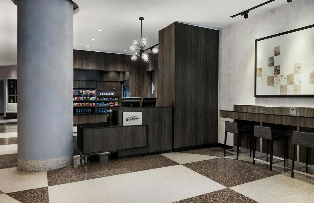 Fairfield Inn And Suites Chicago Downtown/ Magnificent Mile-1