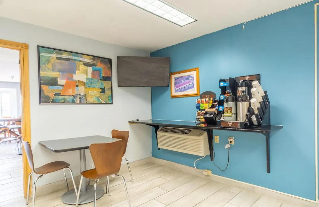 Days Inn By Wyndham Sioux City-1