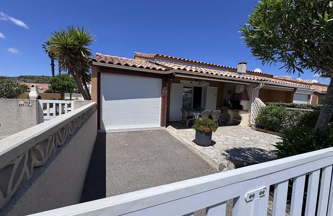HOLIDAYLAND BAIE DES OLIVIERS VILLA 36m2 1chambre fermée 6 couchages ou VILLA 41M2 2chambres fermées 7 couchages-1