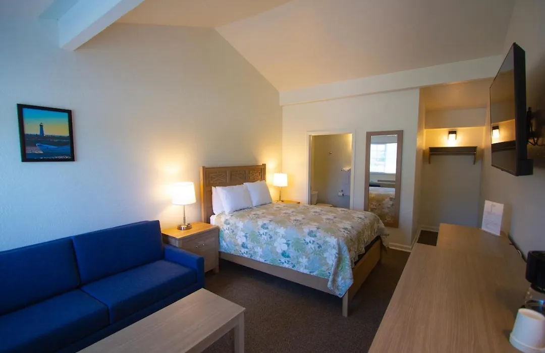 Harbor Inn-1