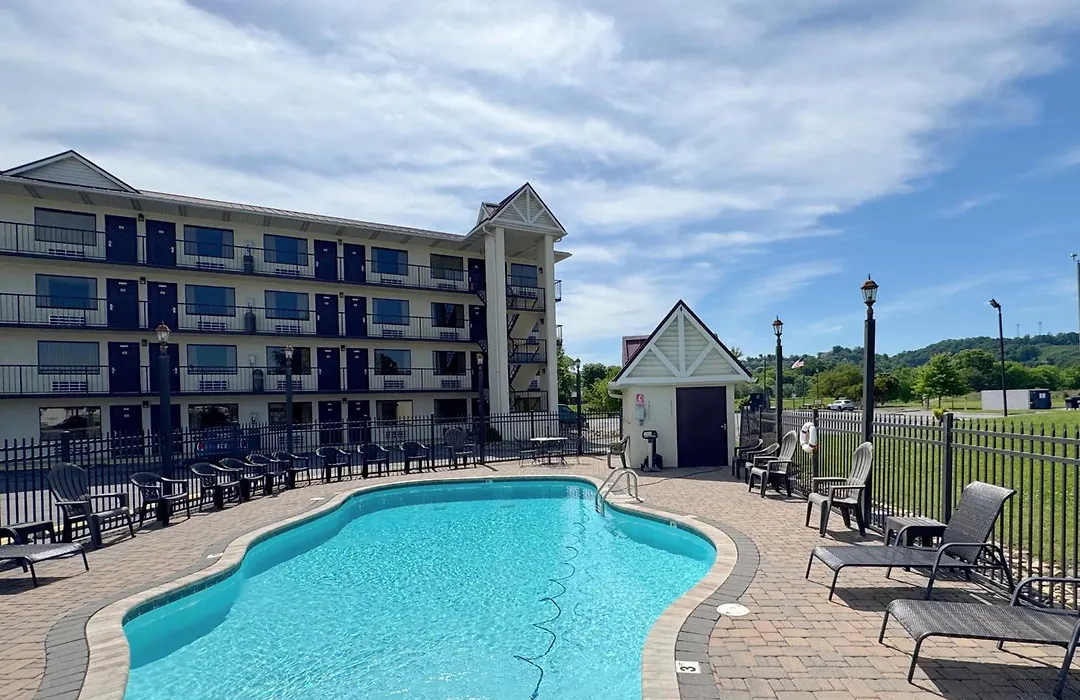 Landmark Inn On The River Sevierville-1