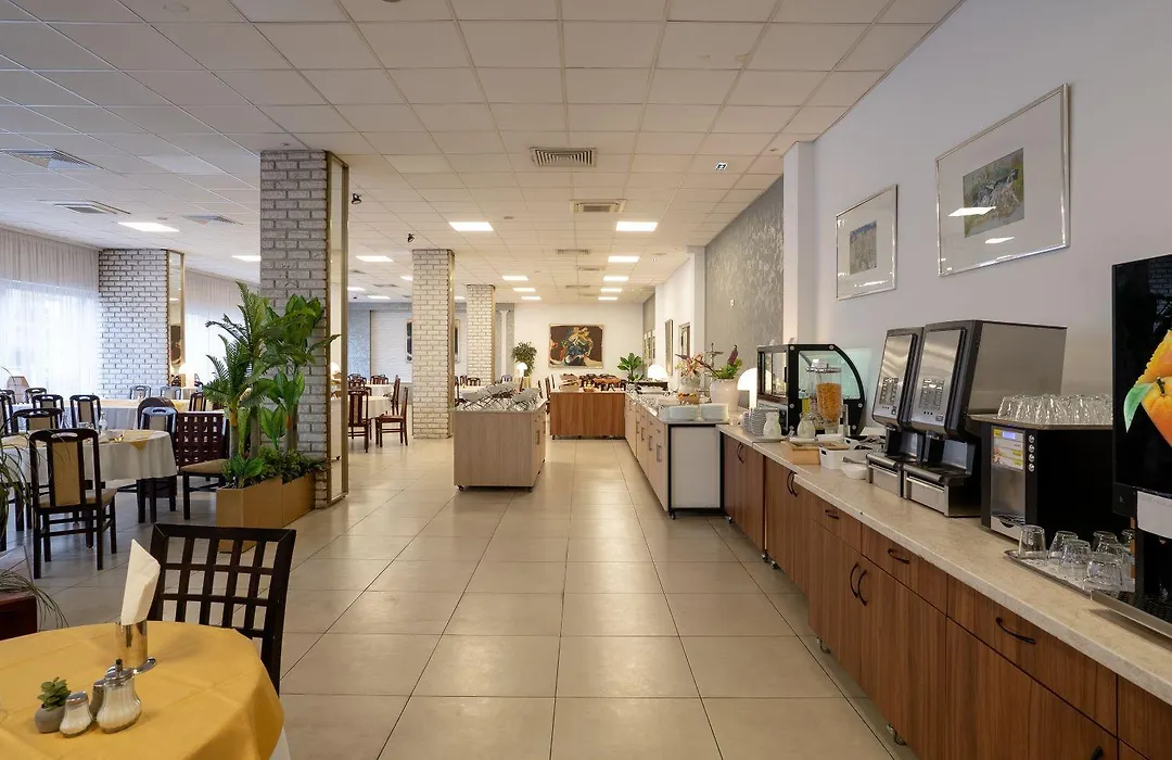 Hotel Slavija-1
